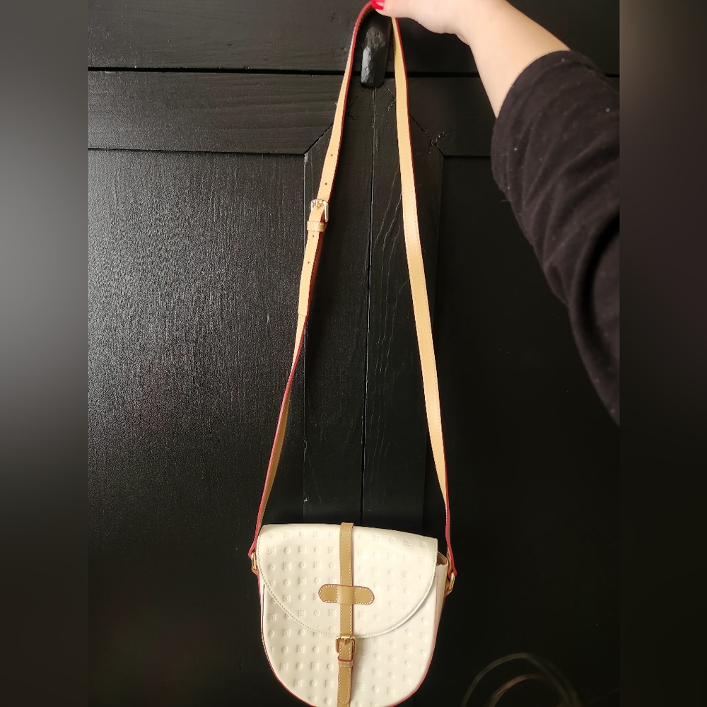 Arcadia Cream and Tan Crossbody Purse **Please Read Description** - Picture 2 of 14